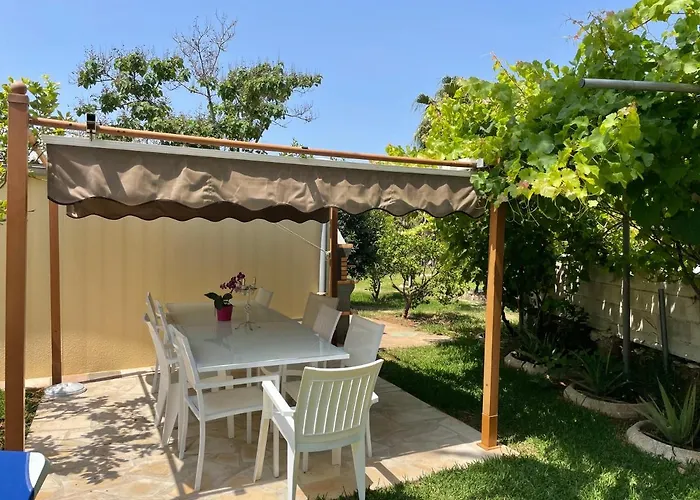 Casa A Dos Minutos Caminando Del Mar Holiday home Denia